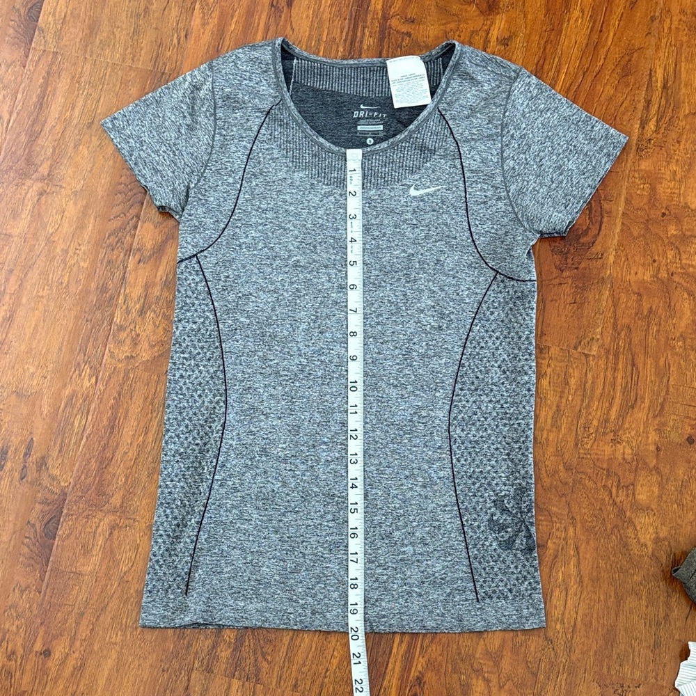 Nike Women's Dri-Fit Running Shirt, Small